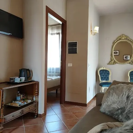 Luxury Suite Sirmione Bed & Breakfast